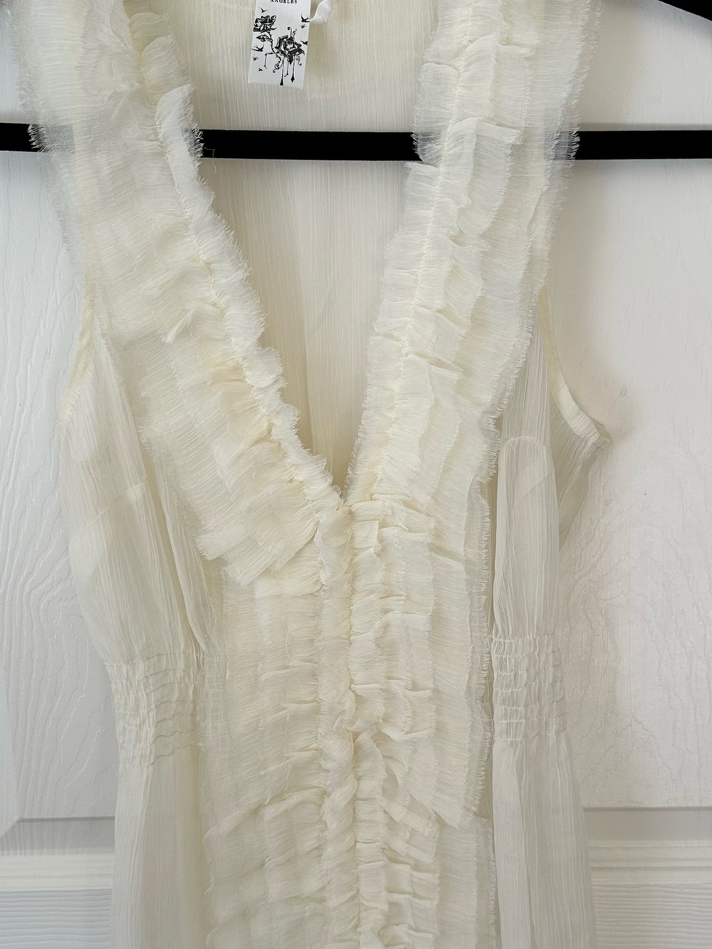 Y2K GUESS Ivory Sheer Chiffon V-Neck Sleeveless Ruffle Pullover Blouse